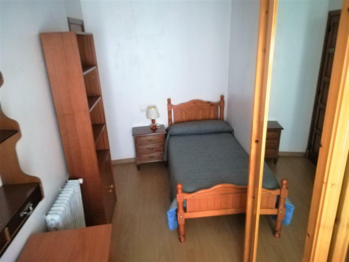 Pension Residencia Universitaria Rey *